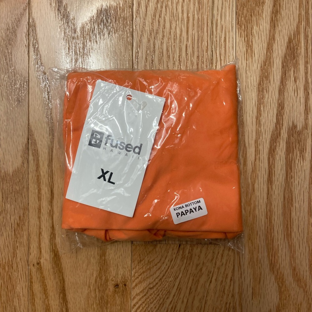 Fused Hawaii Papaya Kona Bottom XL NWT
